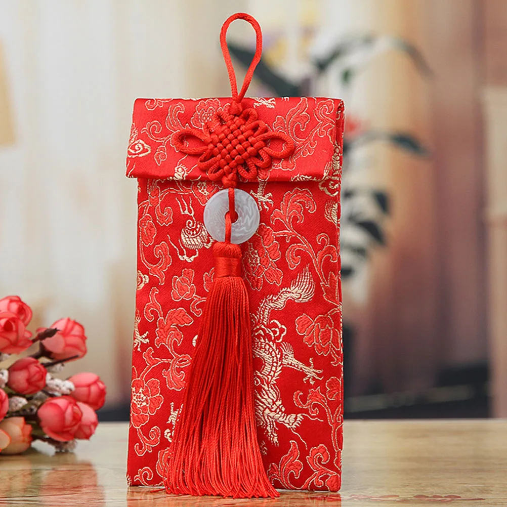 

2pcs Brocade Red Packets Chinese Wedding Envelopes For New Year Traditional Embroidered Envelope With Tassel Silk Button