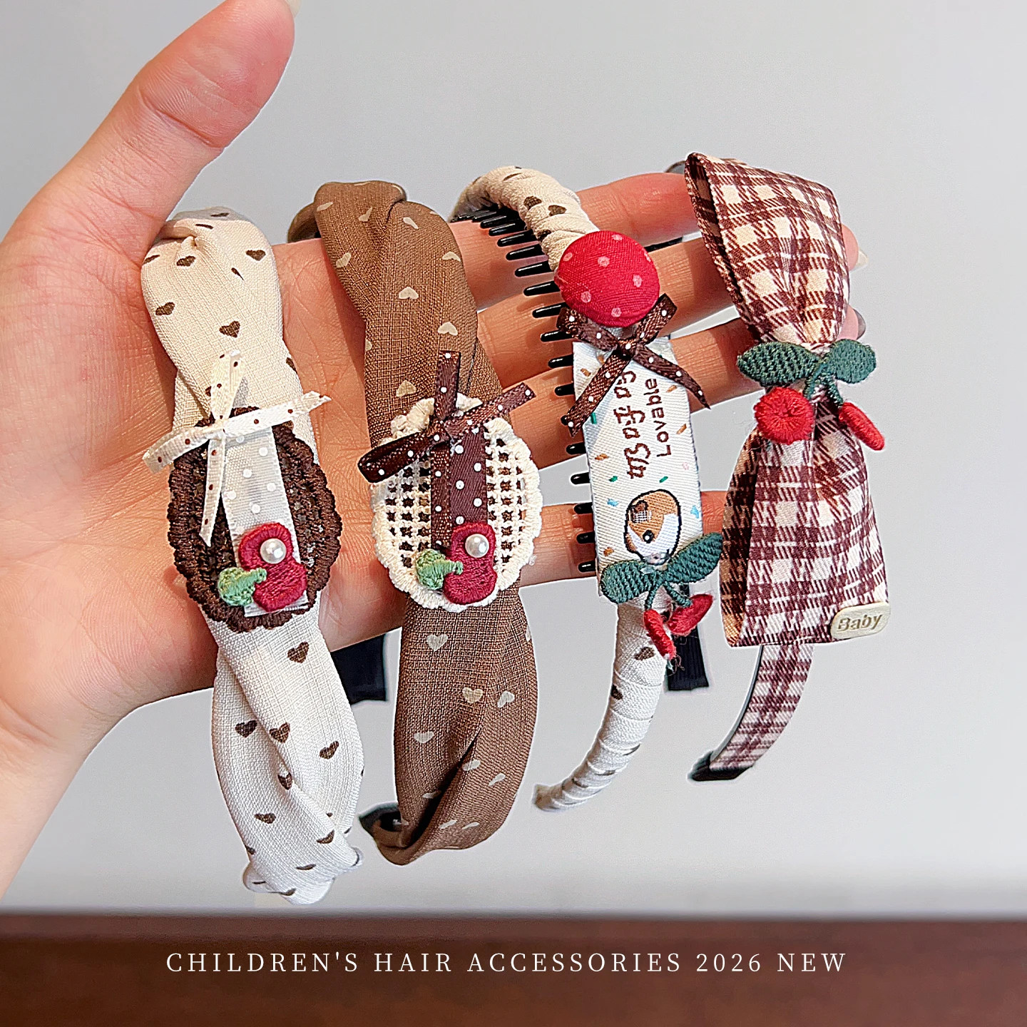 2026 Neues Herbst-Winter-Haarband für Mädchen und Kinder mit Kirschherz-Print, Stoffschleife, Haarband für Kleinkinder, Kinder-Haarband-Accessoire – Detail 4