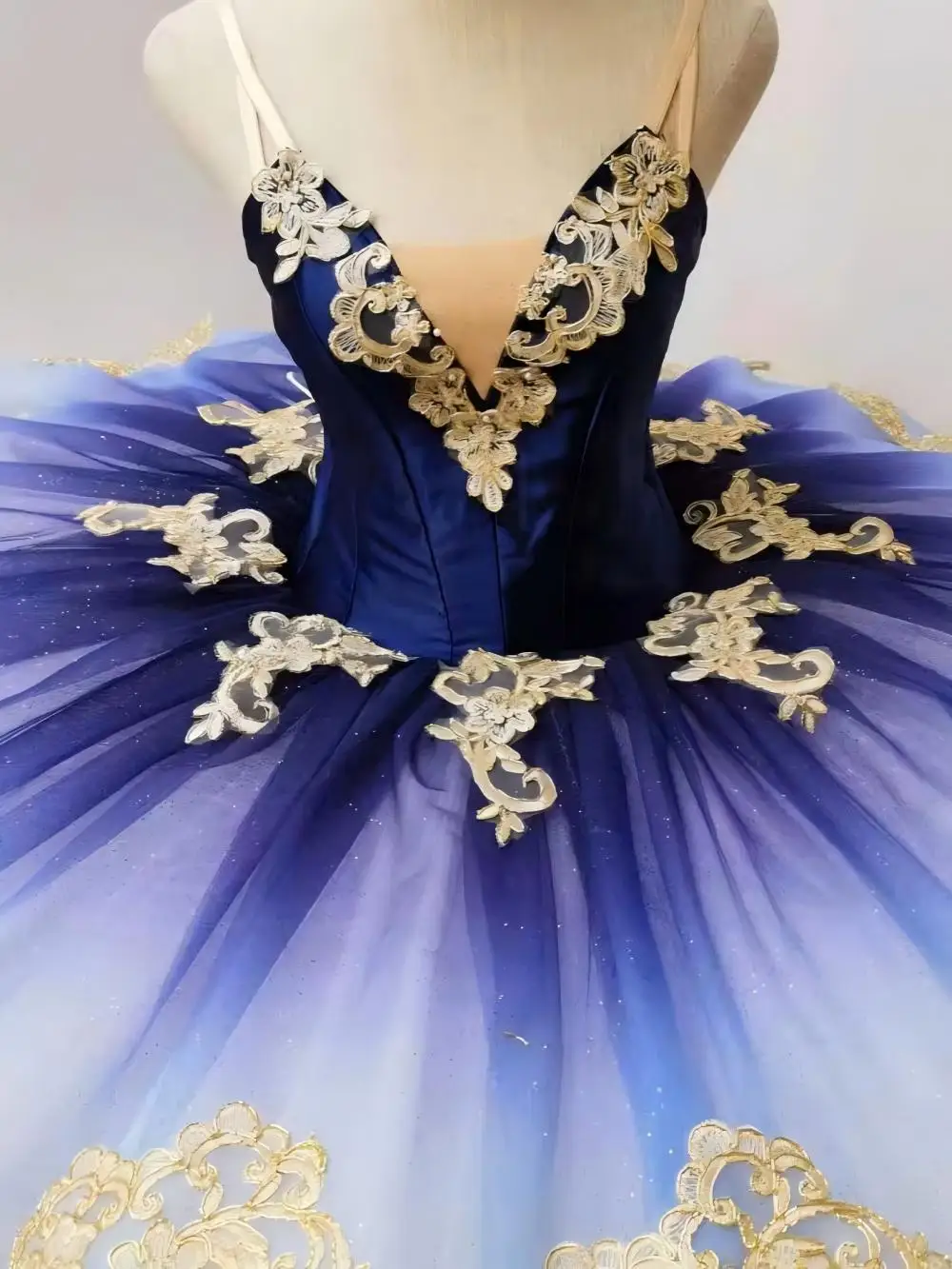New Ballet skirt Professional classical Pancake Tutu costume Black swan white swan ballet skirt
