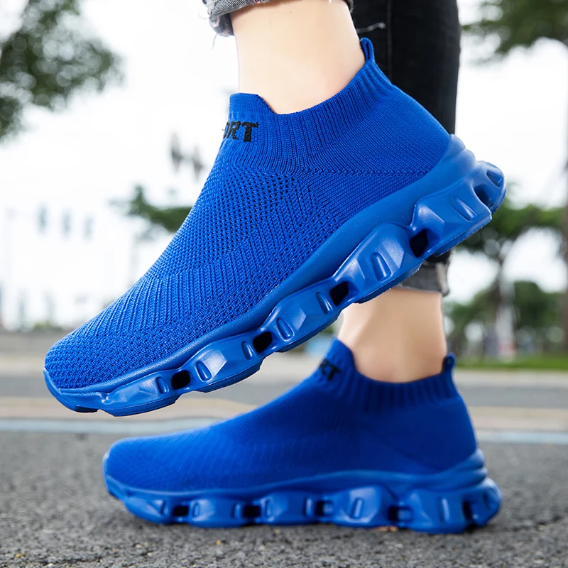 Calcetines deportivos a la moda para hombre y mujer, zapatillas deportivas de nuevo diseño, zapatillas para correr azules, zapatillas para caminar, zapatos informales sin cordones para correr para hombre