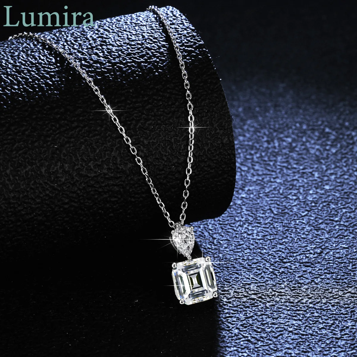 

Lumira Роскошная квадратная сумка изумрудной огранки, кулон 2,5 карата, муассанит, платина PT950, ожерелье для женщин, модные ювелирные изделия