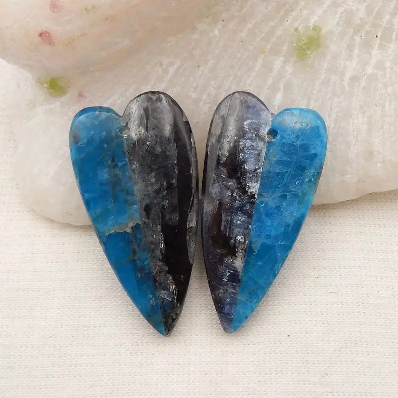 Semiprecious Natural Stone Blue Apatite Crystal And Blue Kyanite Gemstone Fashion Heart Earring Pair 33x16x5mm 10g