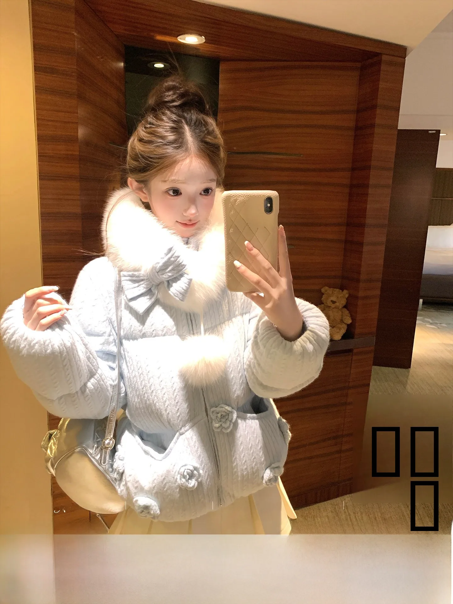 

Blue Knitted Faux Trim Puffer Jaet Women's Winter Warm Top Hooked Flower Bud Design Commute Sle 90% down Fill