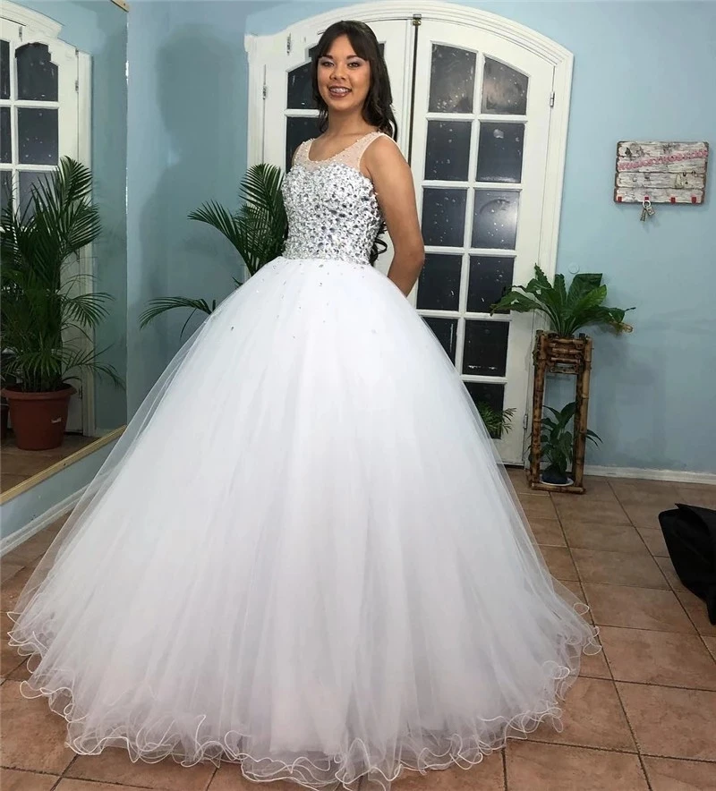 

Crystal Sheer Neck Ball Gown Quinceanera Dresses 15 Party Sparkly Crystals Beaded Robe De Mariee Formal Dresses Custom dress