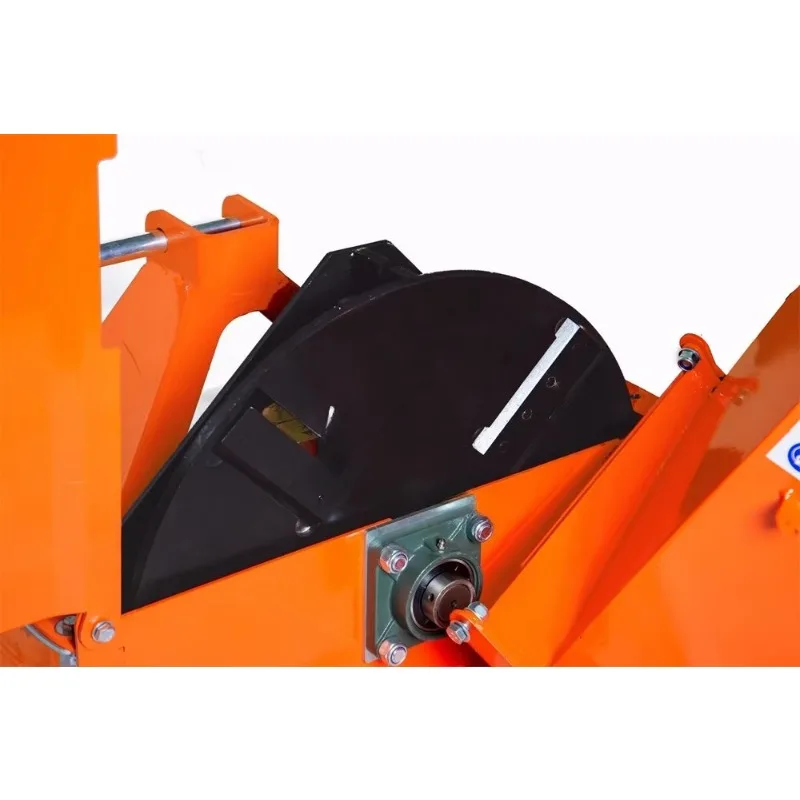 3 Point Hitch CE Approved Chinese Mini Tractor Pto Driven Portable  Bx42 Small Wood Chipper