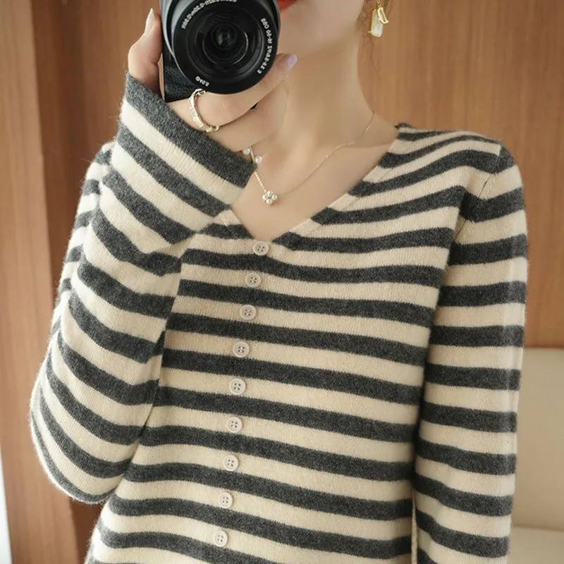 

Autumn New Striped Sweater Women's Loose Korean Style Thin Long Sleeve V-Neck Versatile Bottoming Sweater
