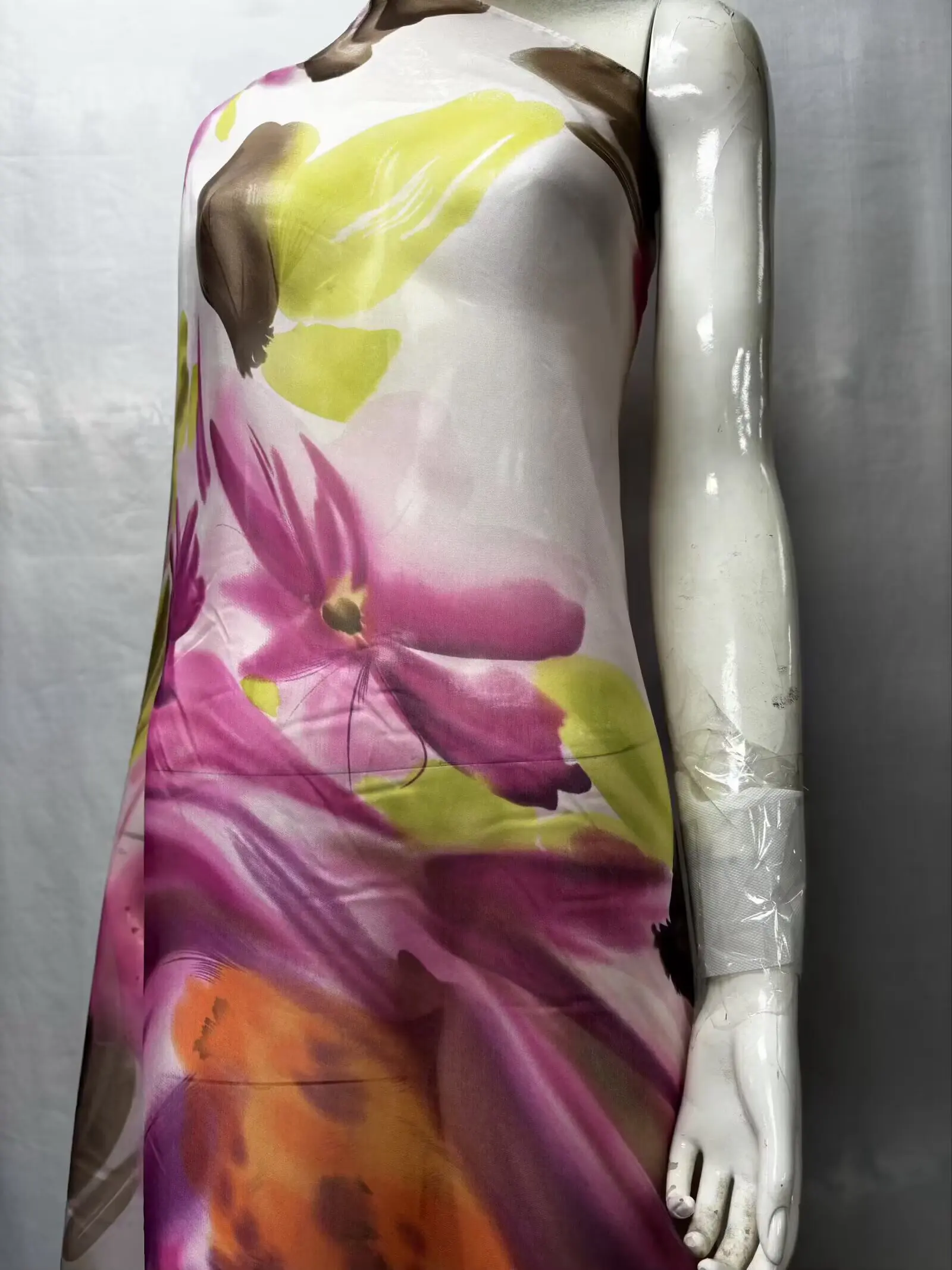 

Light and Soft 100% Real Silk Fabric 5yards Veritable Real High Quality Silk for Women Dress Summer Clothes Comfortable L6-313-2