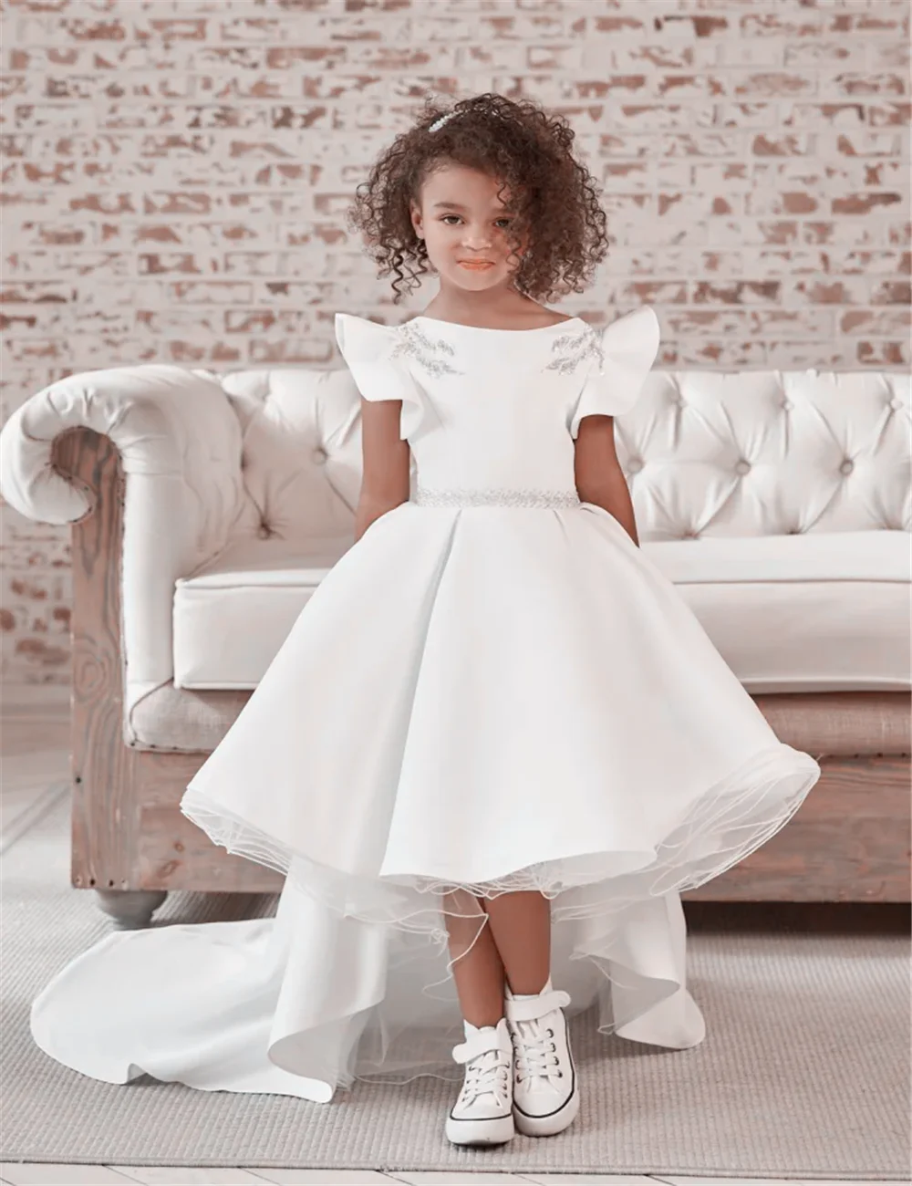 First Communion Gowns White Sanctity Flower Girl Dress Satin Sequin Appliques Skirt Tailing Sleeveless For Wedding Party Gift