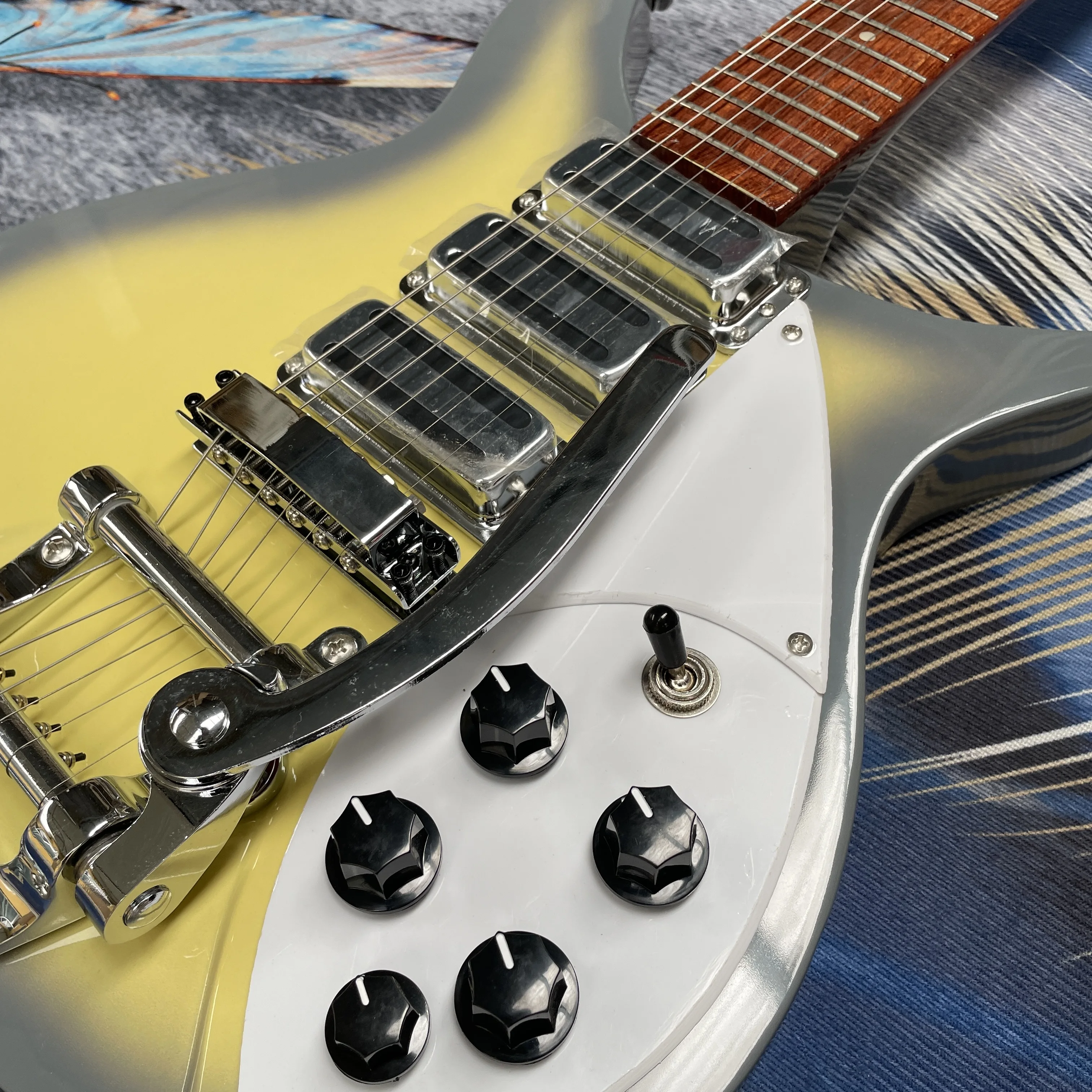 Six-string electric guitar,smooth feel rosewood fingerboard,high-output pickups guitars,electric  for rock performances guitarra view 5