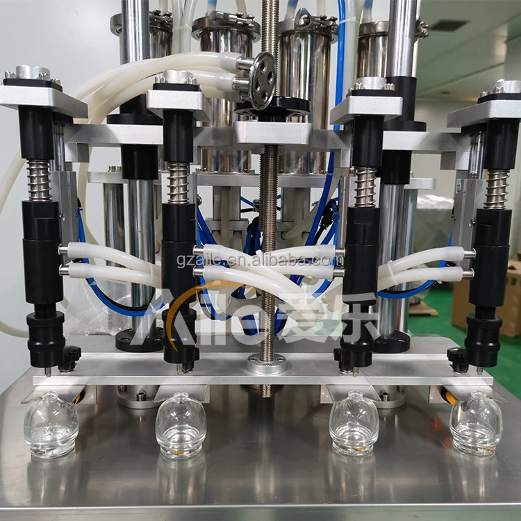 سهلة التشغيل آلة تعبئة العطور كولونيا المياه الندى شبه الأوتوماتيكية بأربعة رؤوس #3