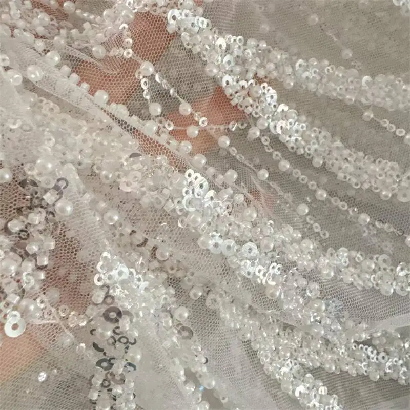 Verkauf Meterweise. Perlen-Pailletten-Streifen-Spitzenstoff Hohe Qualität, Luxuriöses Abendkleid, Französische Spitzenstoffe zum Nähen – Detail 2