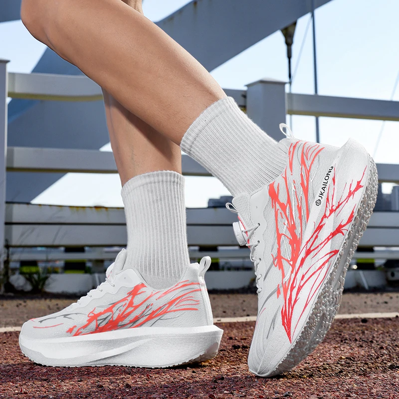 

Teenagers' carbon plate sports shoes men's rotating buckle luminous ultra-light shock-absorbing physical test running shoes