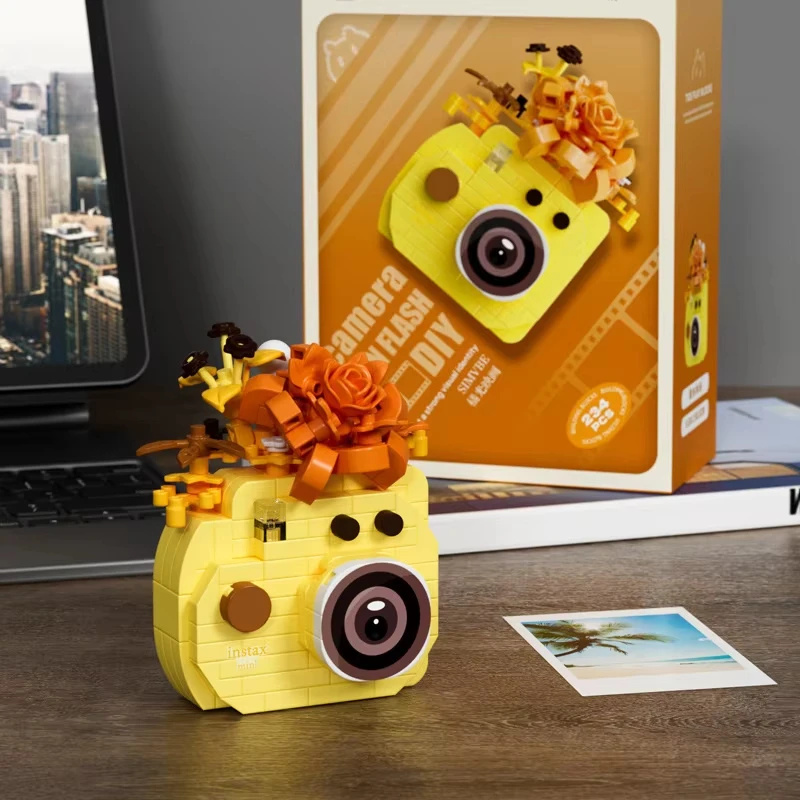 Retro Camera with Flowers in Lens,Creative DIY Model Building Blocks Set,Best Toys Gifts for Girls,Home Office Desk Decoration