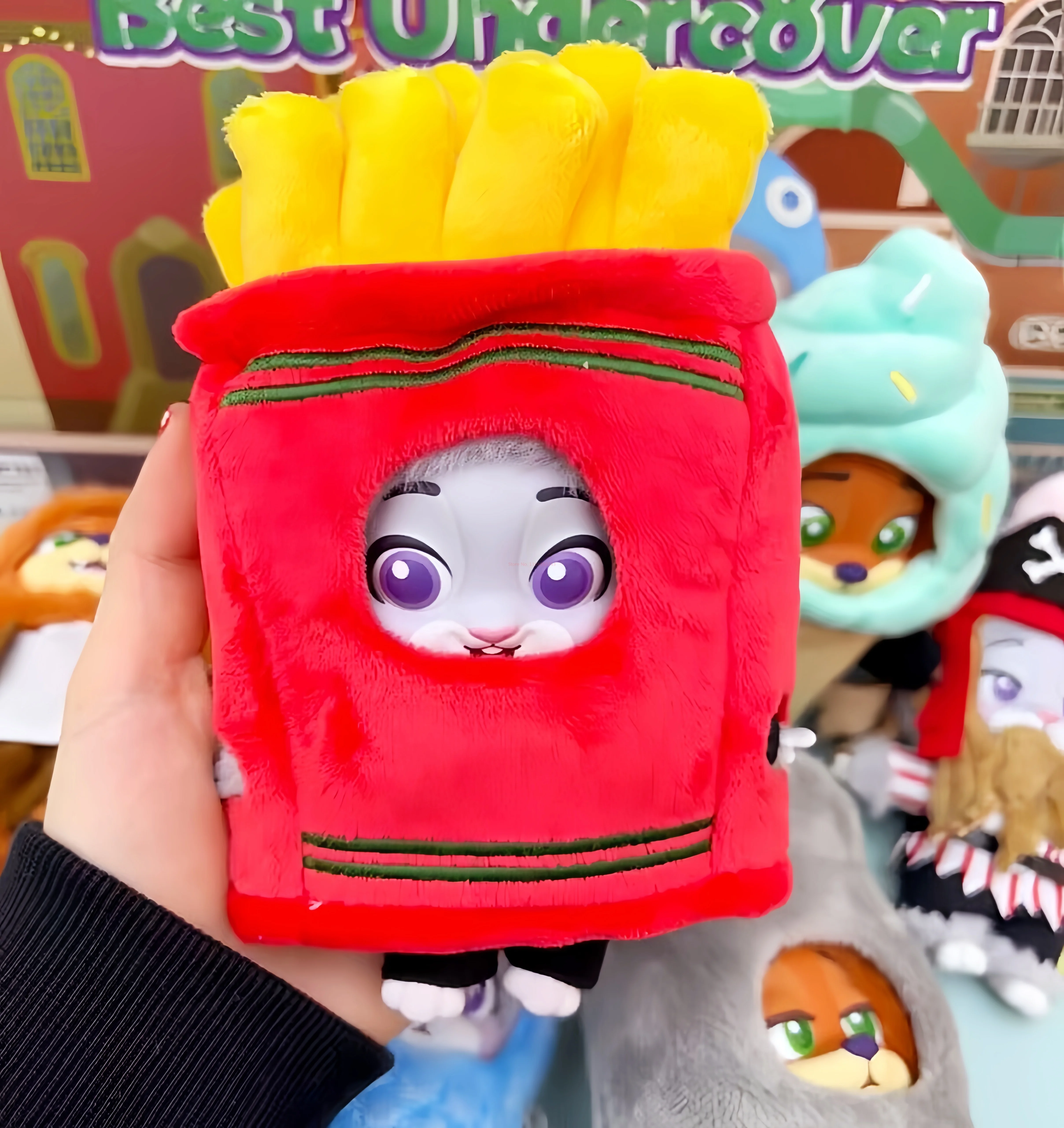 Nouveau véritable Disney Zootopia Nick Judy meilleure série sous couverture boîte aveugle Nick porte-clés boîte mystère Judy Anime Figure porte-clés cadeau