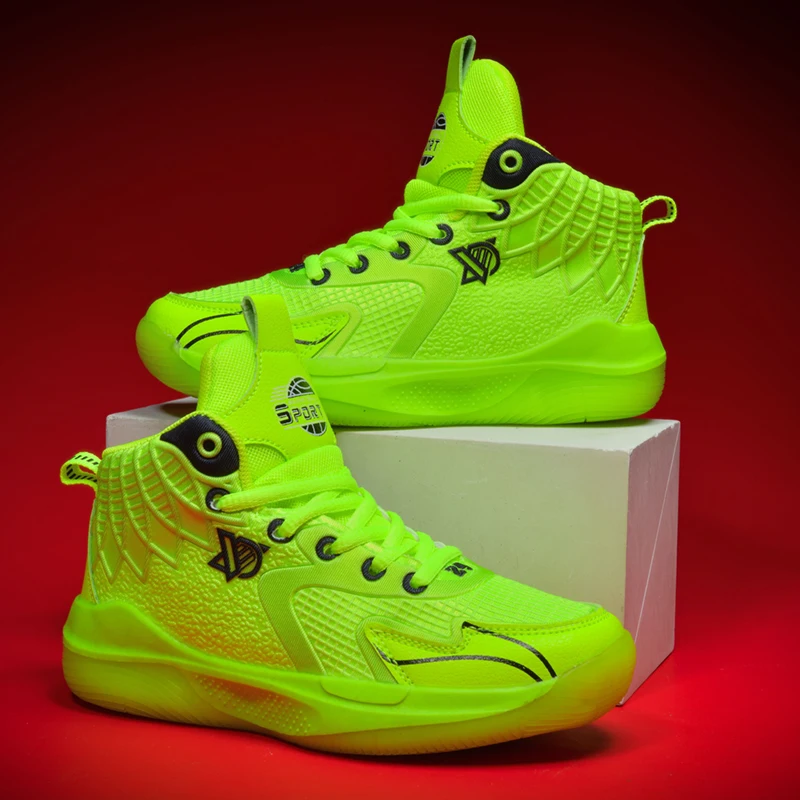 

A pair of children's four-season high-top leather basketball shoes, comfortable sneakers, sizes 31-40，CT-2301