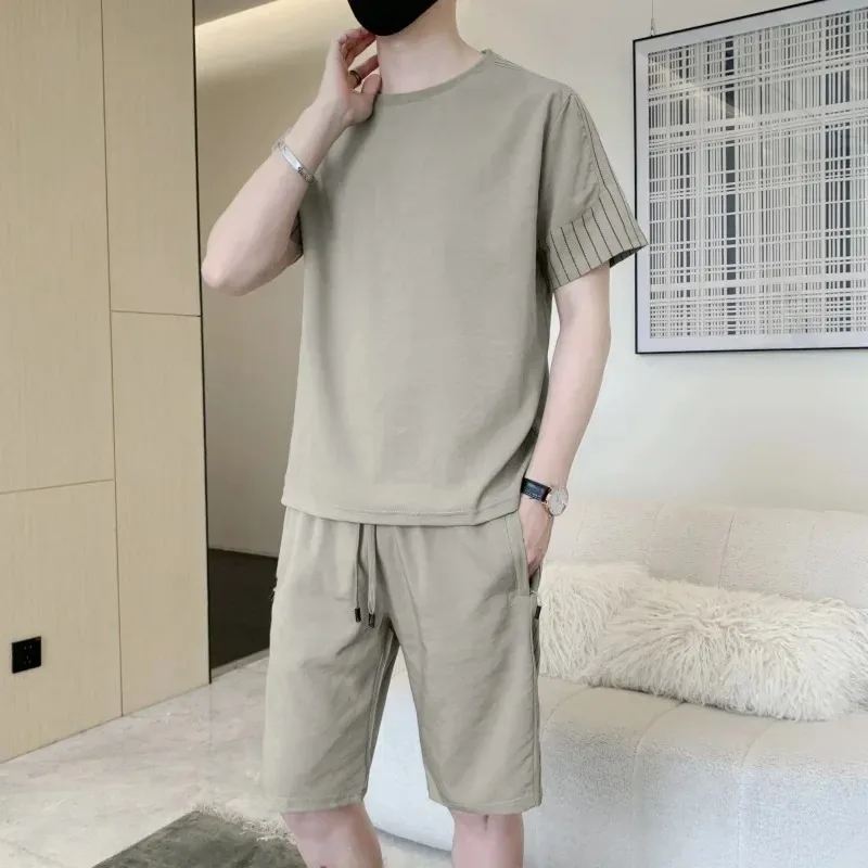 

Ice Silk Quick-dry T-shirt Shorts Two-piece Set High Quality Youth Men Casual Sportswear Set Trendy Loose Men Clothing Tracksuit