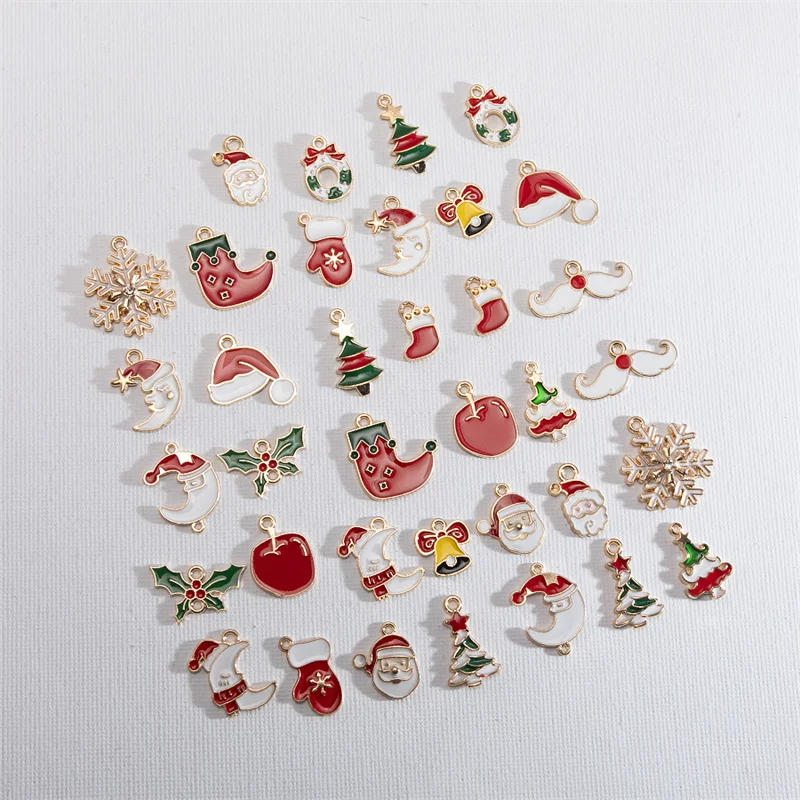 Randomly 10PCS Mixed Style Enamel Christmas Charms Snowman Santa Tree Penguin Reindeer Pendant For DIY Jewelry Accessories