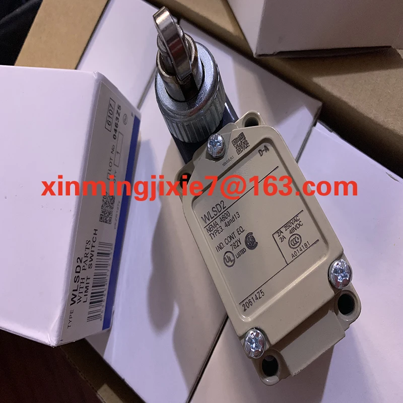 in stock limit switch original new  WL01D  WL01NJ WL01NJ-30 WL01NJ-2 WL01NJ-S2 WL01CA12-2N WL01D2 WL01D3  quality guarantee