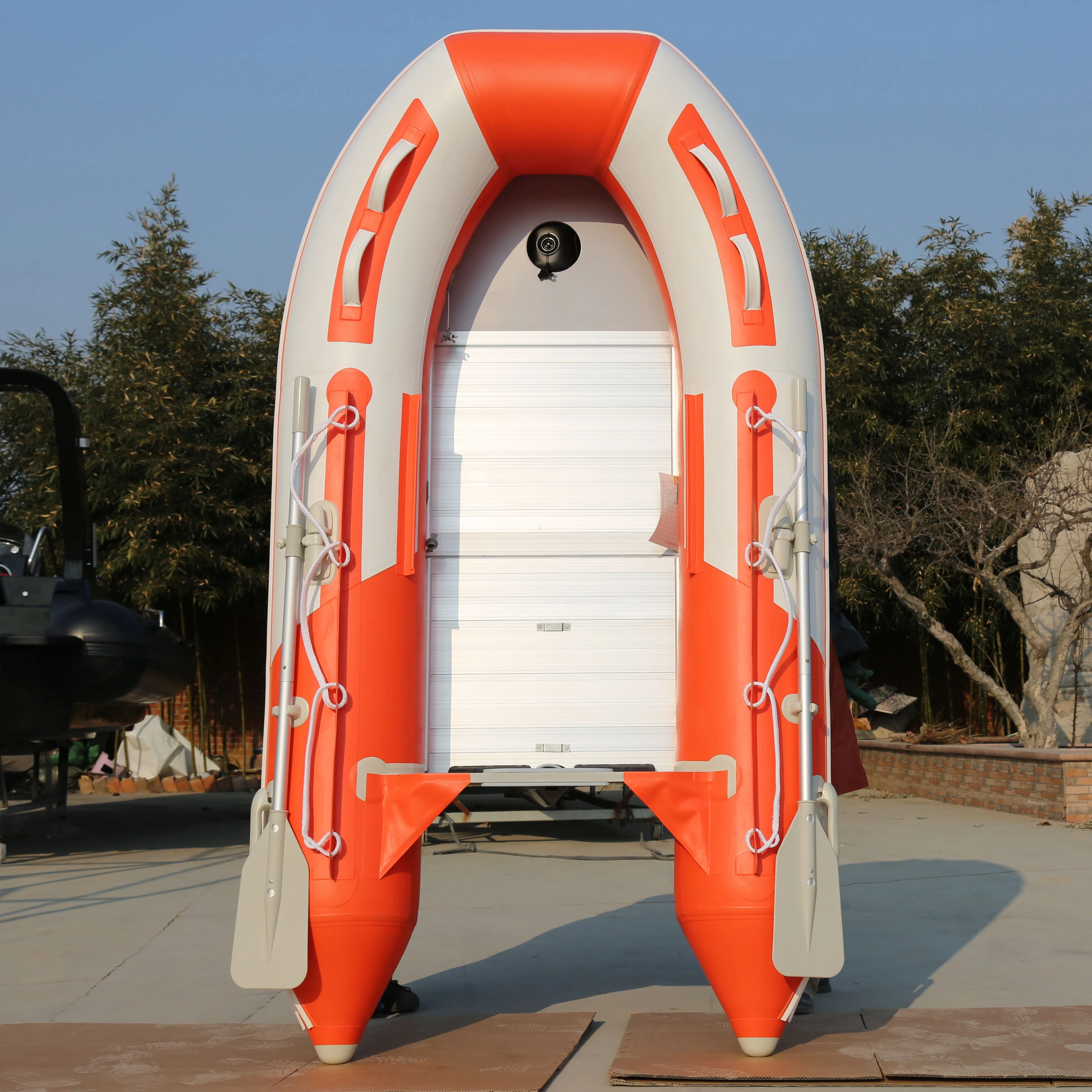 Hot Sale PVC Inflatable Boat, High Buoyancy Fishing Boat with 1 Seat, Portable Dinghy for Fishing & Water Sports