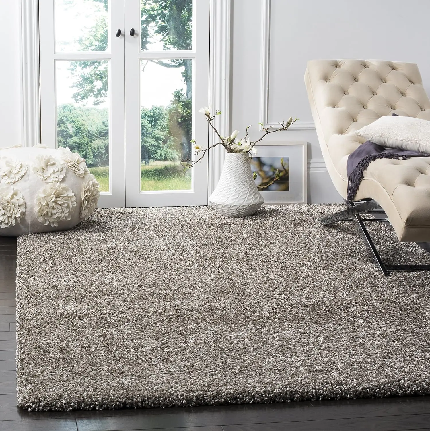 

Safavieh Milan Shag Collection Area Rug - 6' X 9', Grey, Solid Design, Non-Shedding & Easy Care, 2-Inch Thick Ideal For High