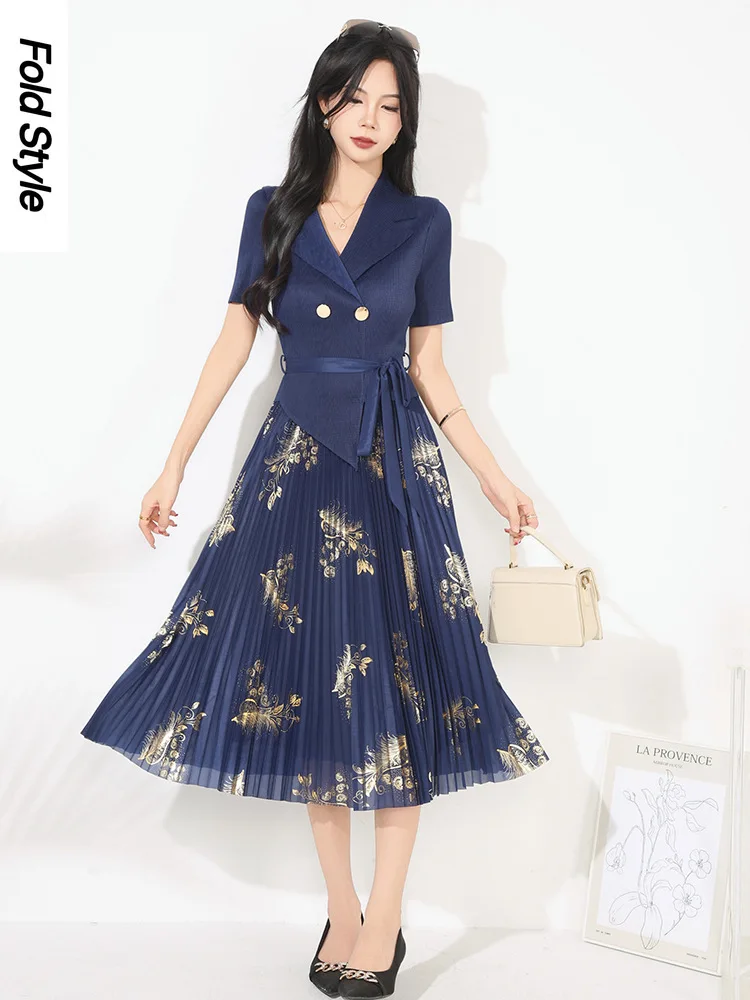 

Miyake High-end Loose Women's Dress New Fashion Pleated Bronzing Suit Collar Waist Strap Medium and Long Dresses