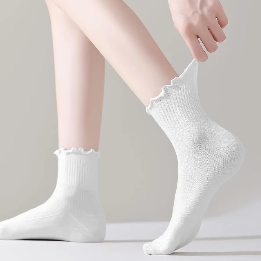 Kaus Kaki Pergelangan Kaki Ruffle Wanita Lucu dengan Desain Tepi Selada Sempurna untuk Pakaian Kasual Kaus Kaki Panjang Kru Modis Ideal untuk Harian C