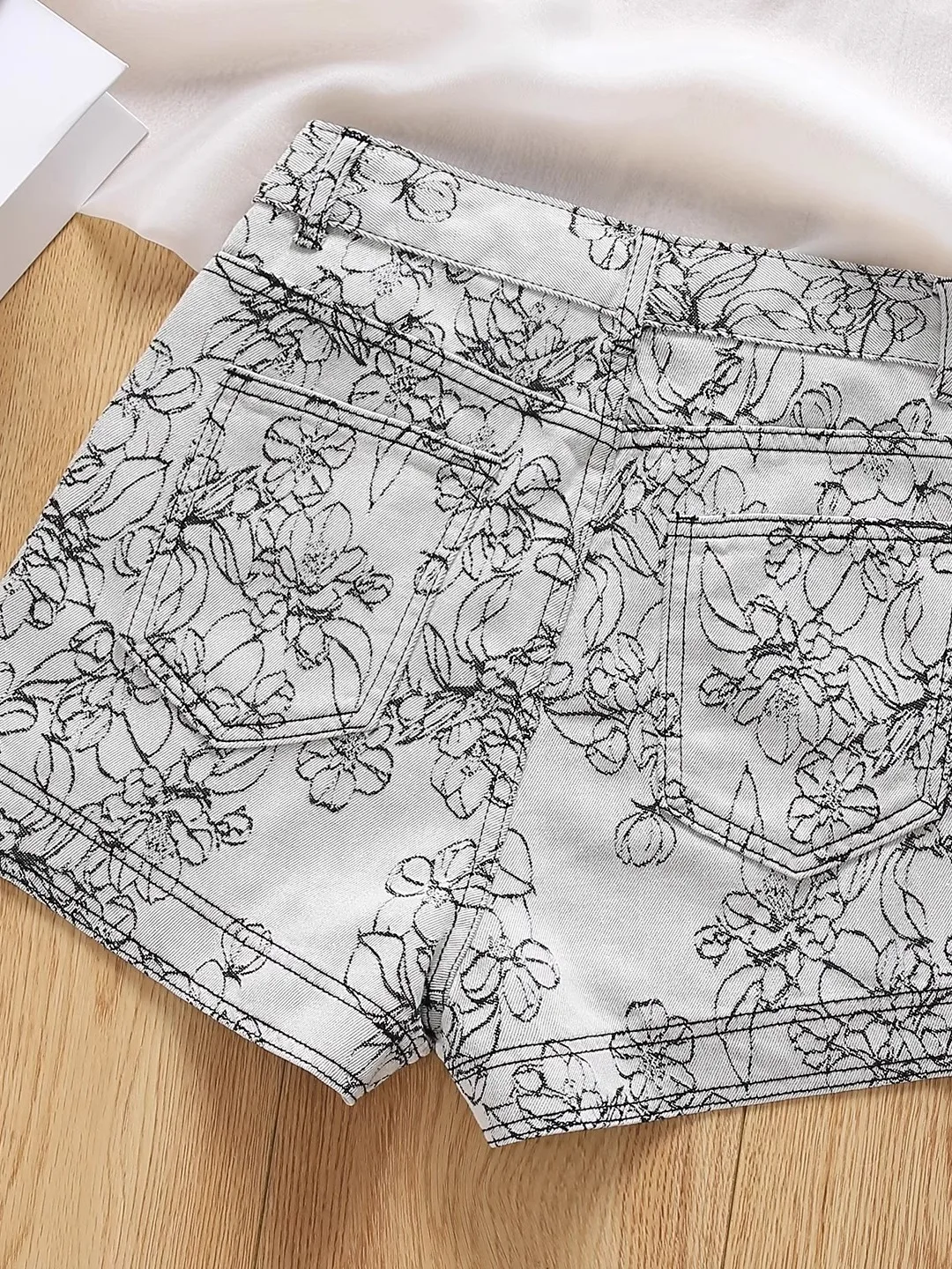 Pantaloncini di jeans ricamati jacquard americani Estate da donna Nuova vita alta Gamba larga ampia A-line Hotpants Grigio Cowboy Short Panys