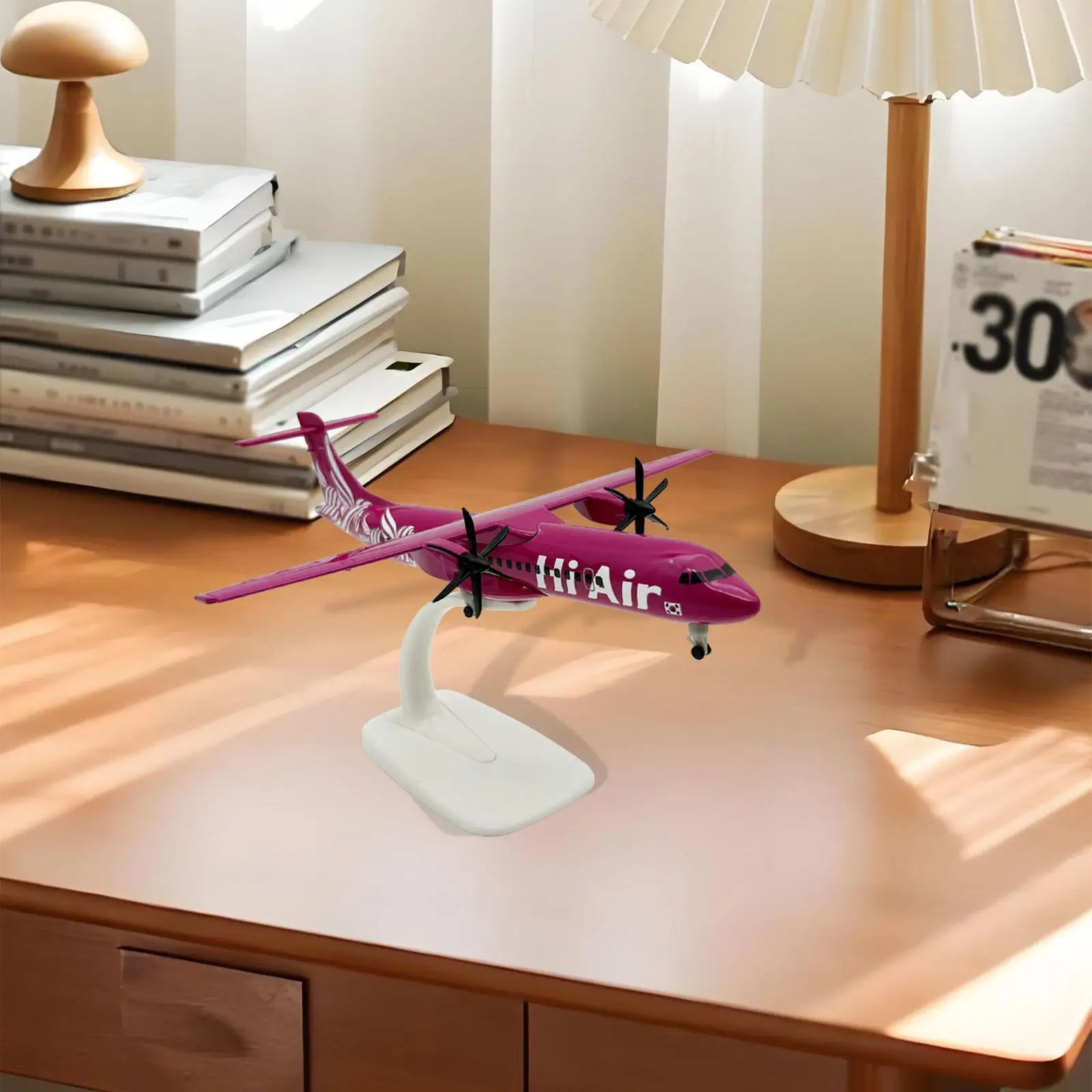 1/200スケールの飛行機模型、装飾用シミュレーション合金航空機モデル、リビングルームのテーブルやキャビネットのコレクターズアイテム