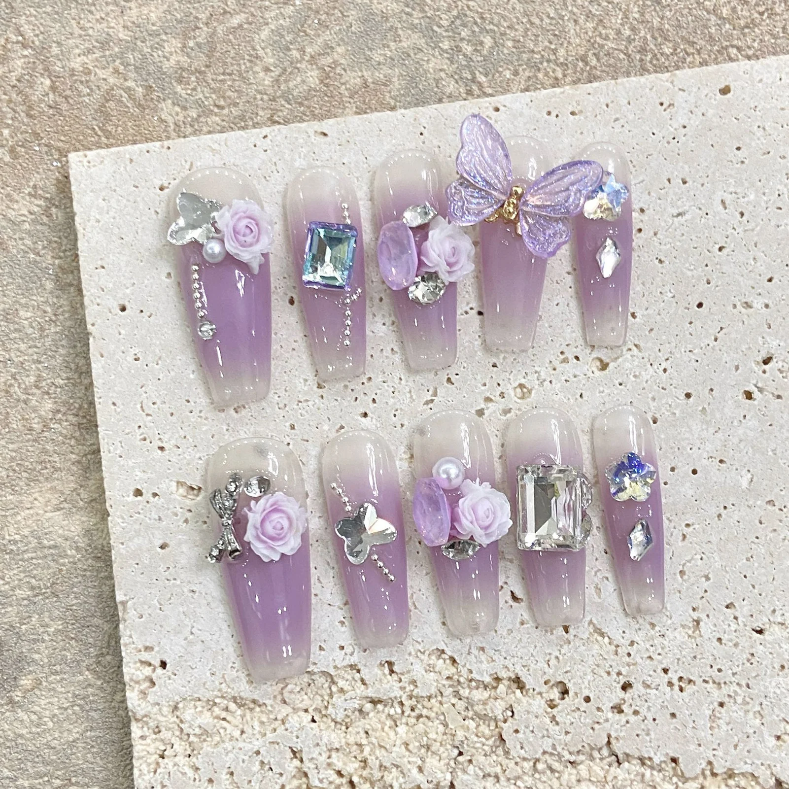 

10pcs Rose Flower Press On Nails Handmade Crystal Butterfly Pearl Matal Bowknot Decor Fake Nail Gradient Purple Gentle Fake Nail