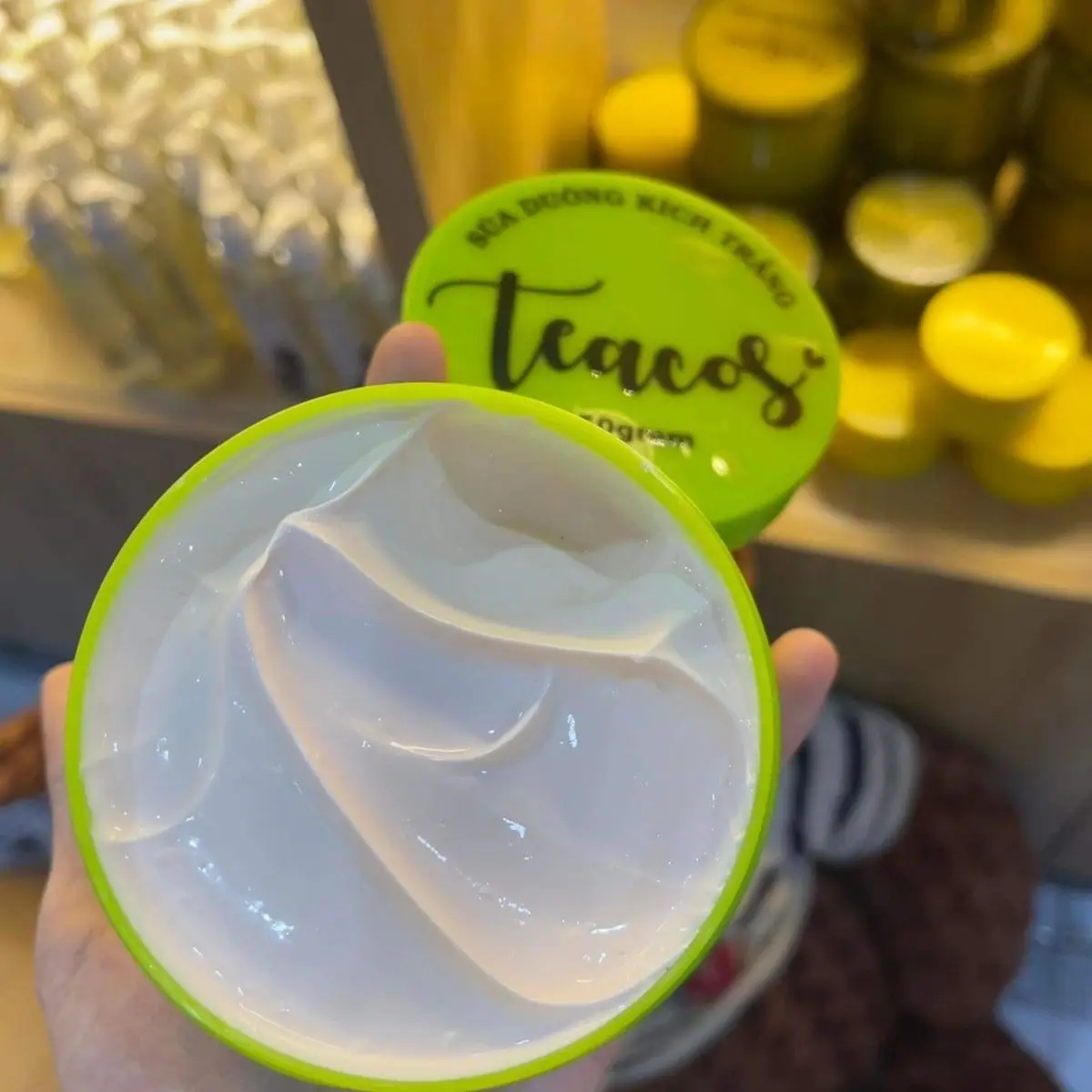 Body Sữa kích trắng TEACOS hu 200g sua duong kich trang , white lightening