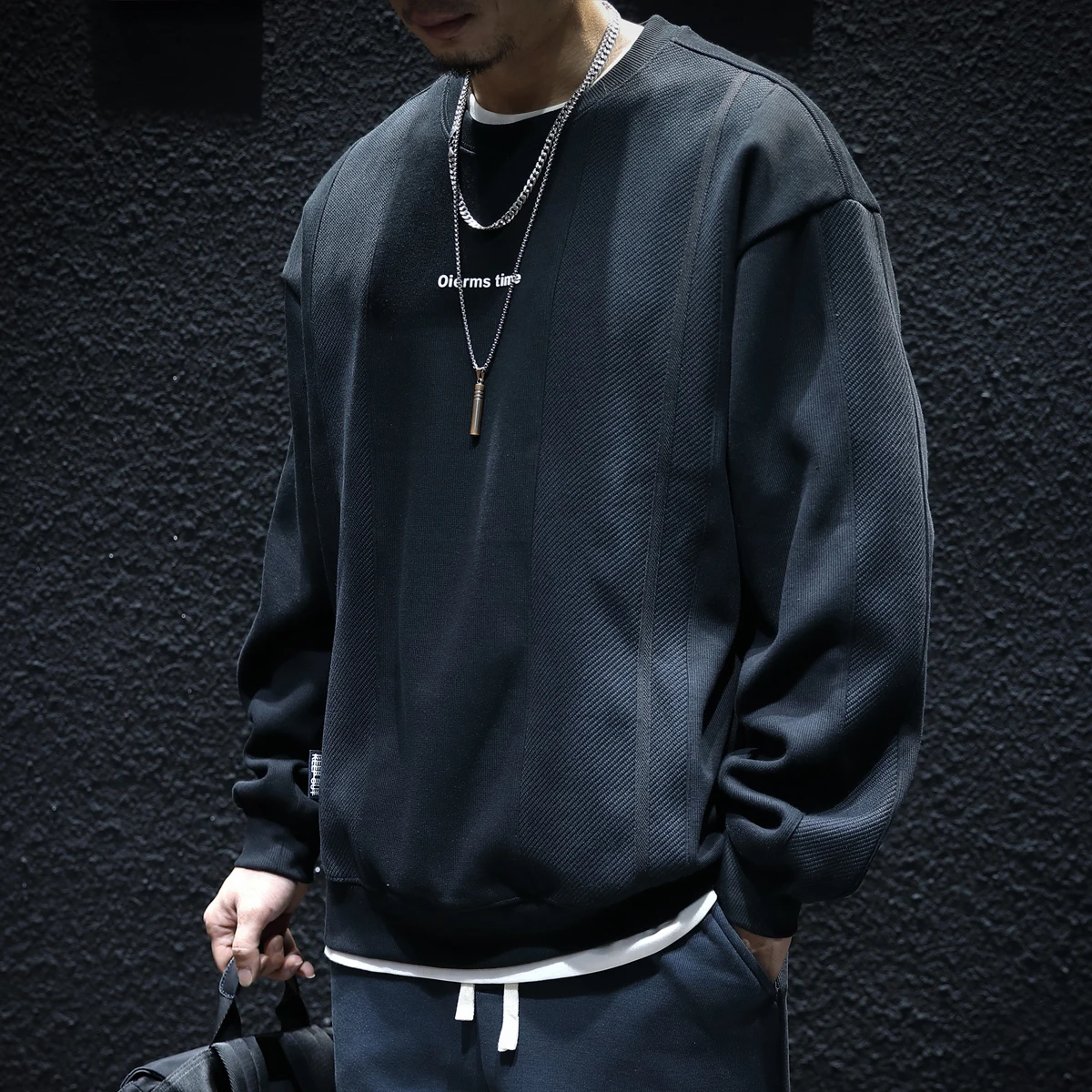 Loose Fit Textured Sweatshirt Men's Casual Long Sleeve round Neck Splice Style American Retro Outerwear for Autumn Winter