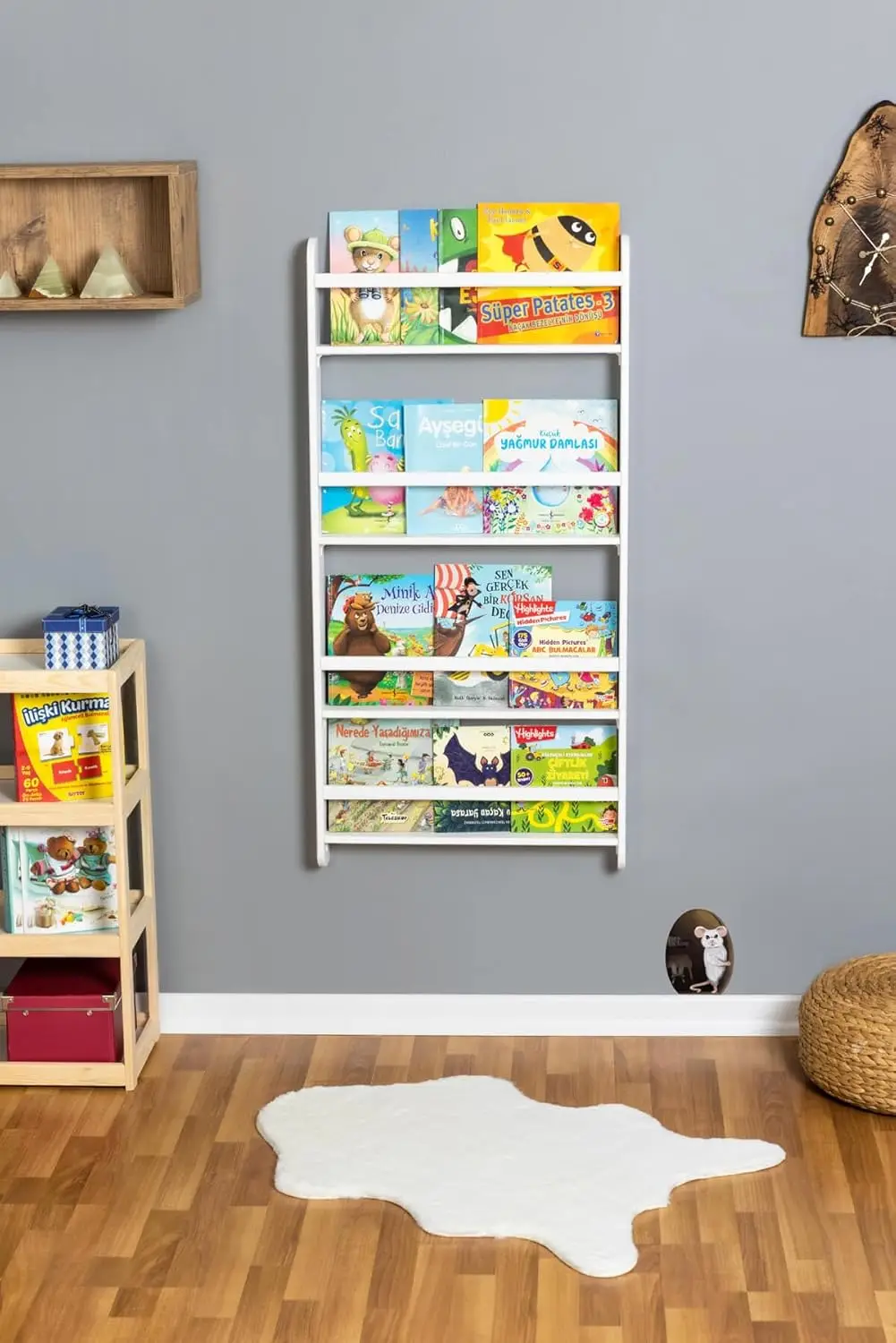 Scaffale per bambini Montessori da parete in legno massello fatto a mano, espositore per libri a 4 livelli per camera da letto dei bambini, mobili per la cameretta dei bambini