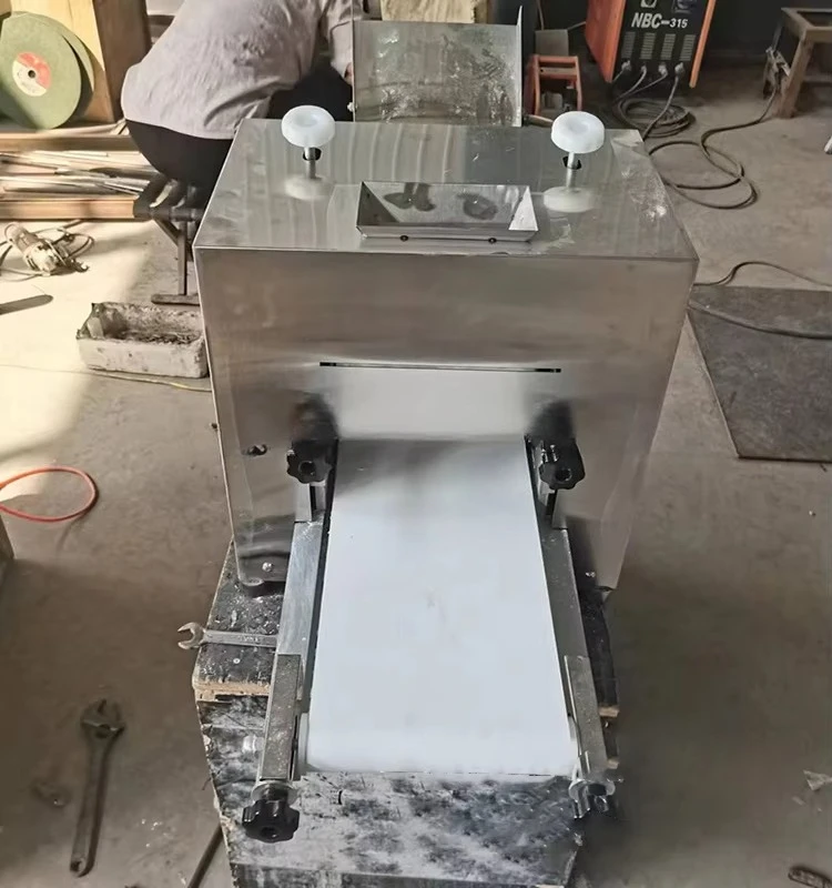 

# L Full Automatic Electric Pizza Pressing Machine Pizza Dough Moulder Stainless Steel 20cm Pizza Dough Roller