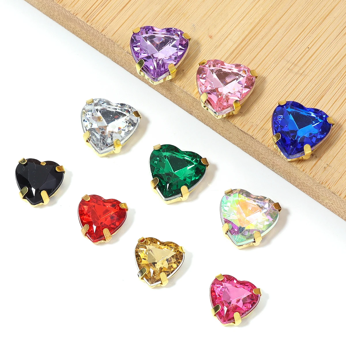 

30Pcs Stainless Steel Base Heart Shape Diamond With Claw On Strass Metal Base Buckle Acrylic Beads For DIY Jewelry Clothes Hat