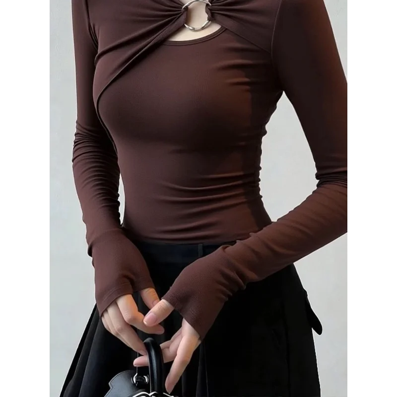 

Brown Autumn Long-sleeved T-shirt for Women with Slim Design Elegant Bottoming Shirt