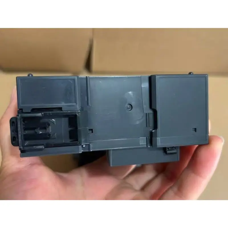 95% nuovo, modulo Keyence, KV-MX1