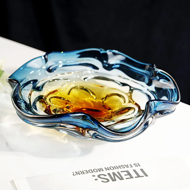 

Light luxury gradual change color creative petal fruit plate living room model room glazed ornament candy dried fruit storage pl