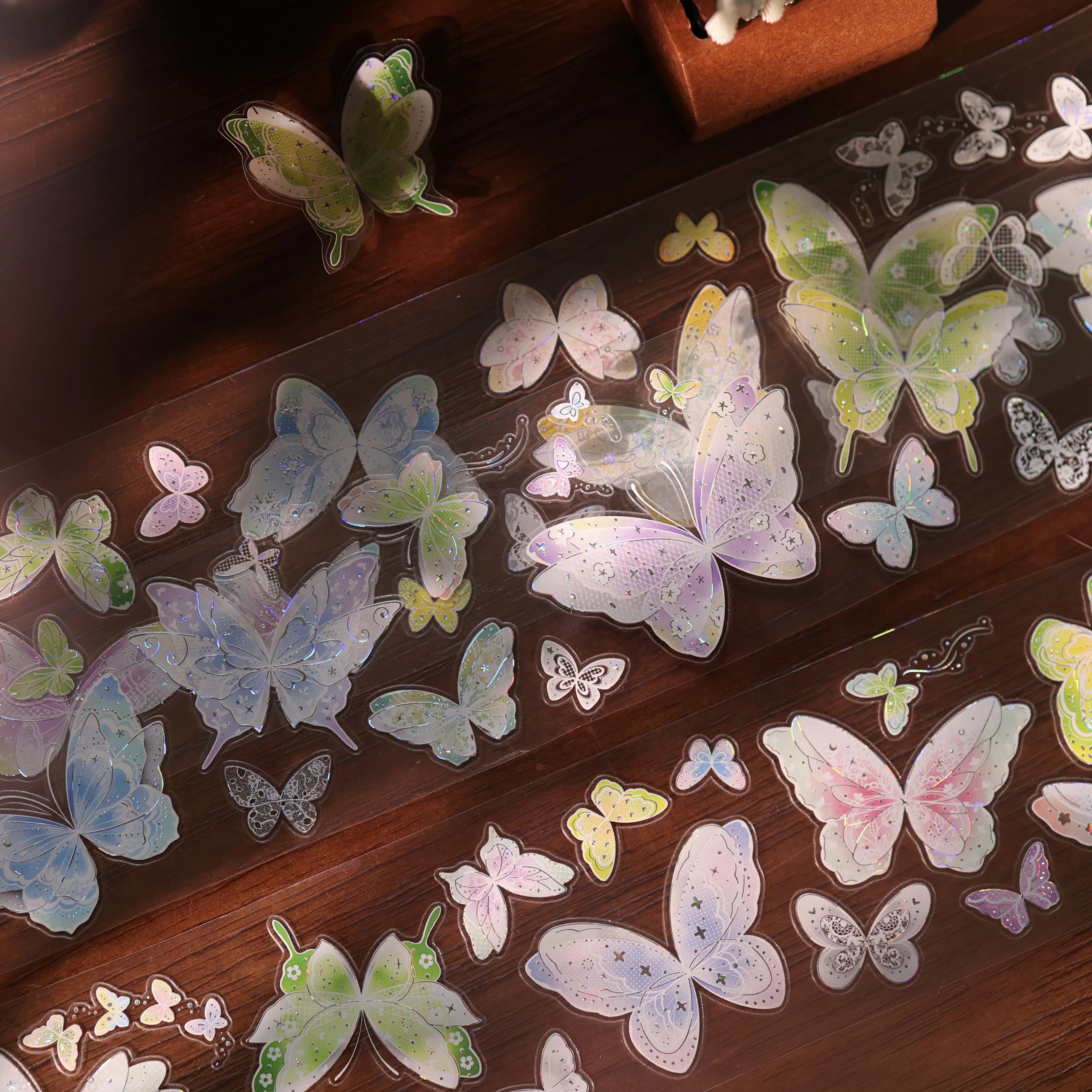 Yi'er 17 [Cicada Dream Disc] Retro Shell Light Color Butterfly Journal Sticker Pet
