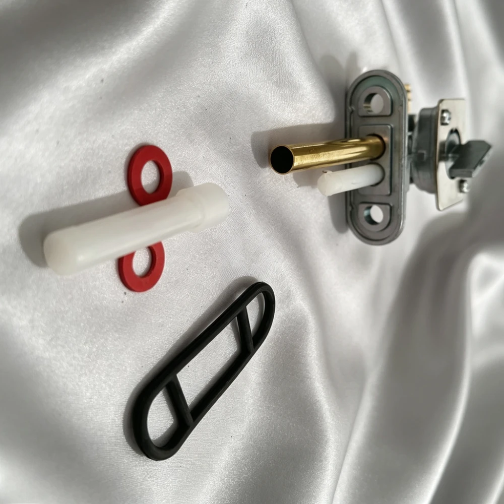 Fuel Tank Petcock Switch For Yamaha TTR125 TTR230 TTR 125 230 YFM Kodiak 400 Grizzly 450 YFM400 YFM450 YFZ Banshee 350 YFZ350