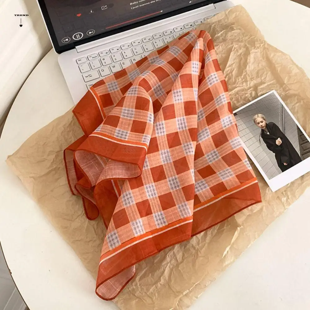 

Elegant Pastoral Style Summer Triangle Headscarf Lattice Polka Dot Fresh Floral Headband French Silk Women Hair Band Beach