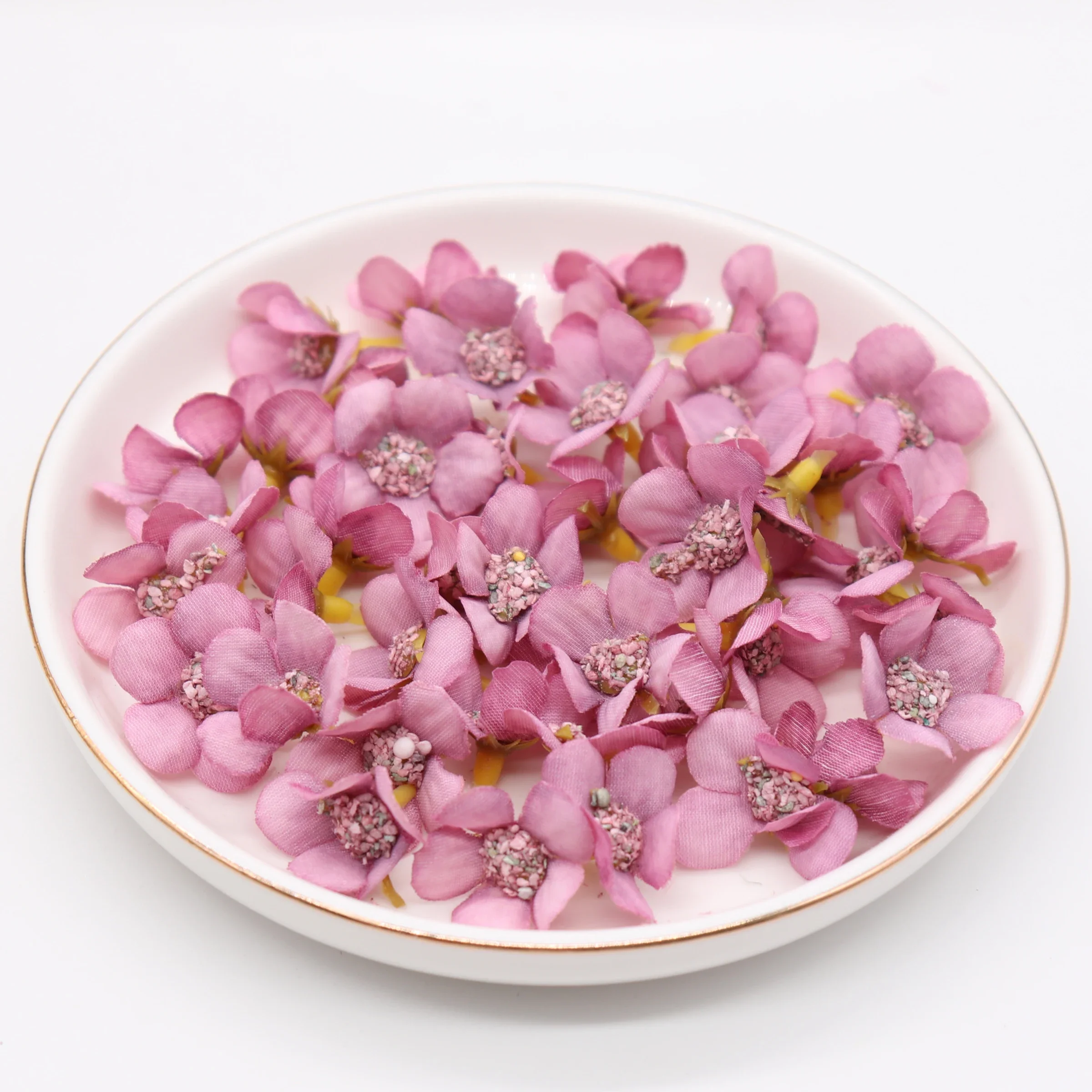 50Pcs 2cm Multicolor Daisy Flower Heads Mini Silk Artificial Flowers for Wreath Scrapbooking Home Wedding Decoration