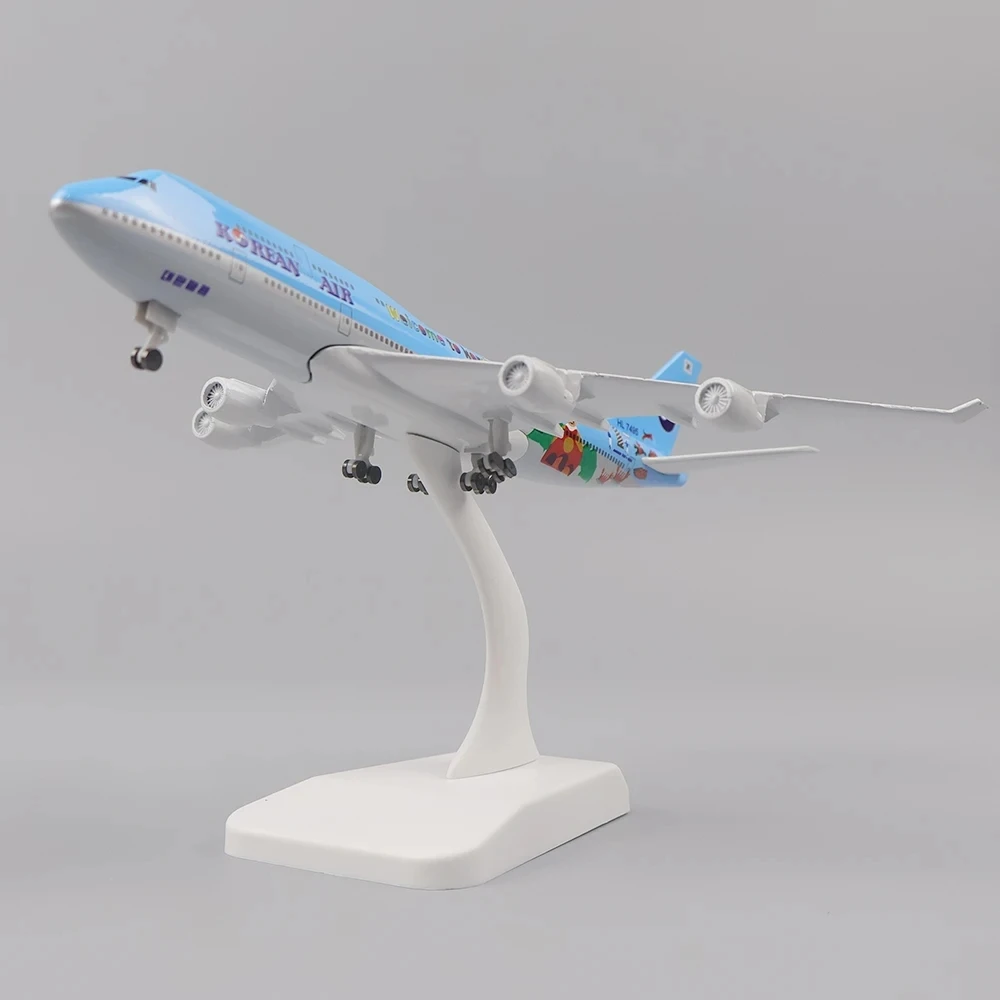 20cm 1:400 Metal Aircraft Model Korea B747 Metal Replica Alloy Material With Landing Gear Ornament Children\'s Toys Birthday Gift