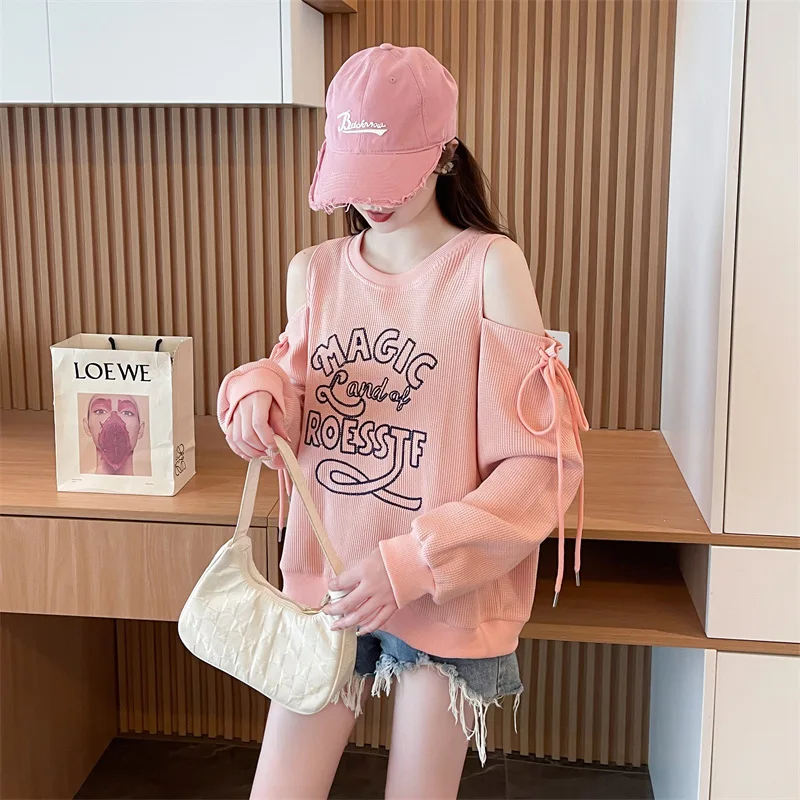 Off-the-shoulder round neck sweater women's autumn and winter 2024 thin loose Korean letter Waffle design long-sleeved top