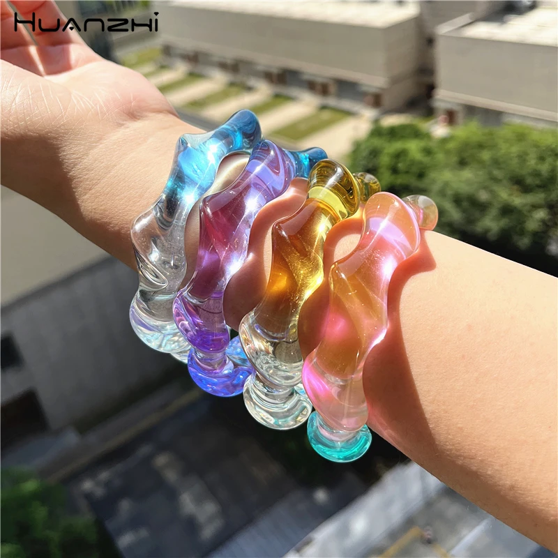 HUANZHI-pulsera de resina con gradiente en espiral para mujer, brazalete de fiesta de arena, joyería geométrica, colorido, dulce, transparente,