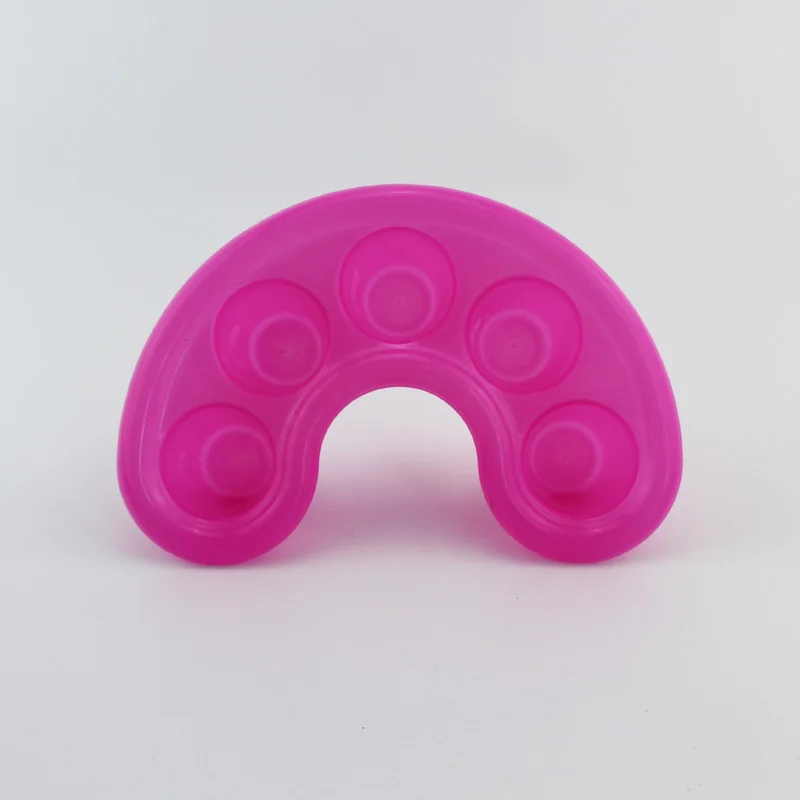 1pc The Five Hole Foam Hand Bowl, Manicure Disc Bowl, Softening Skin Relief Angle Fake Nails Special Tool Multicolor