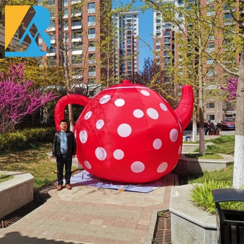 Decorazioni per feste ecologiche su misura Bollitore gonfiabile rosso gigante per giocattoli per decorazioni per il tè pomeridiano