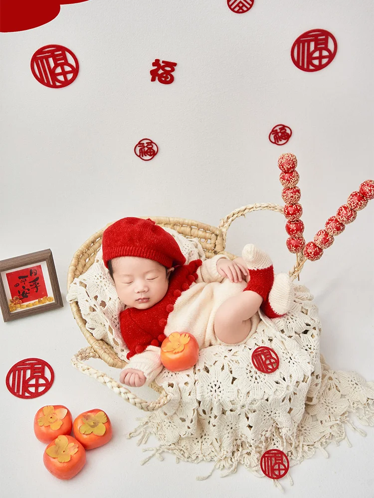 Kostum rajut bayi Tahun Baru, Jumpsuit rajut, kaus kaki baret, pakaian fotografi, Set karangan bunga Natal, mendukung foto bayi, alat peraga pengambilan foto