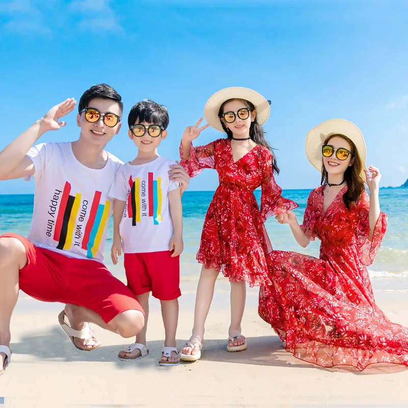 Resort Holiday Look Family Matching Red Clothes Vacation Mom Daughter Dresses Dad Son Beach T Shirts + Shorts Two Piece Outfits