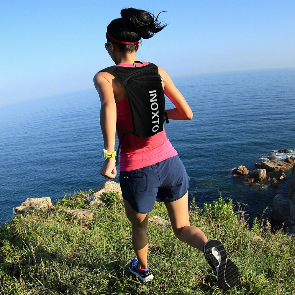 Zaino per gilet idrico da corsa, zaino leggero isolato con borsa per vescica d'acqua da 1,5 litri per escursioni, trail running, ciclismo