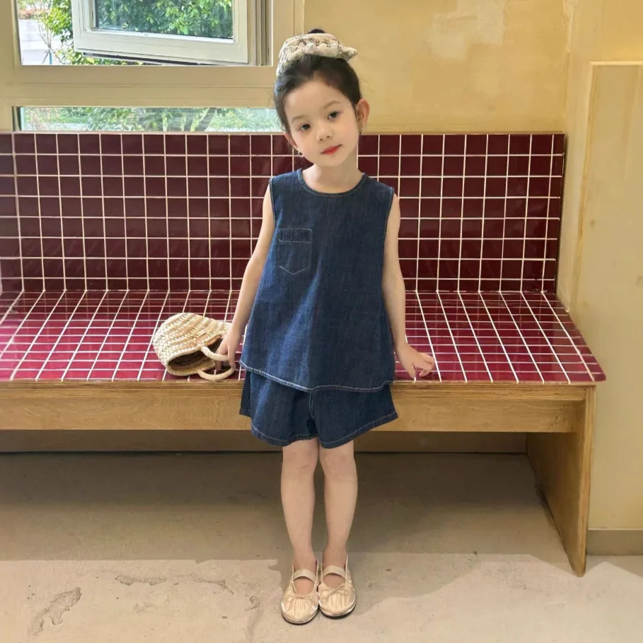 

Girls Denim Suit 2025 Summer New Children 2-7 Years Old Korean Version Sleeveless Vest Denim Shorts Two-piece Set